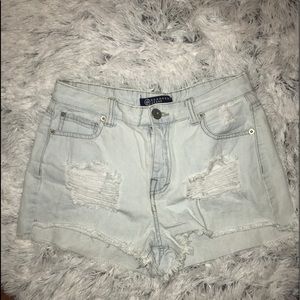 High rise jean shorts ✨